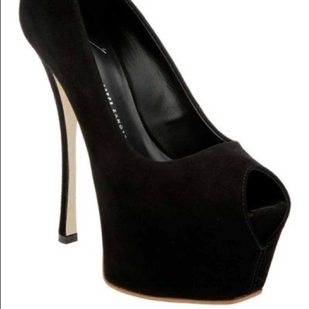 Super Sharon Platforms